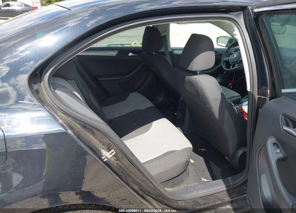 2017 VOLKSWAGEN JETTA VIN: 3VW2B7AJ9HM371490