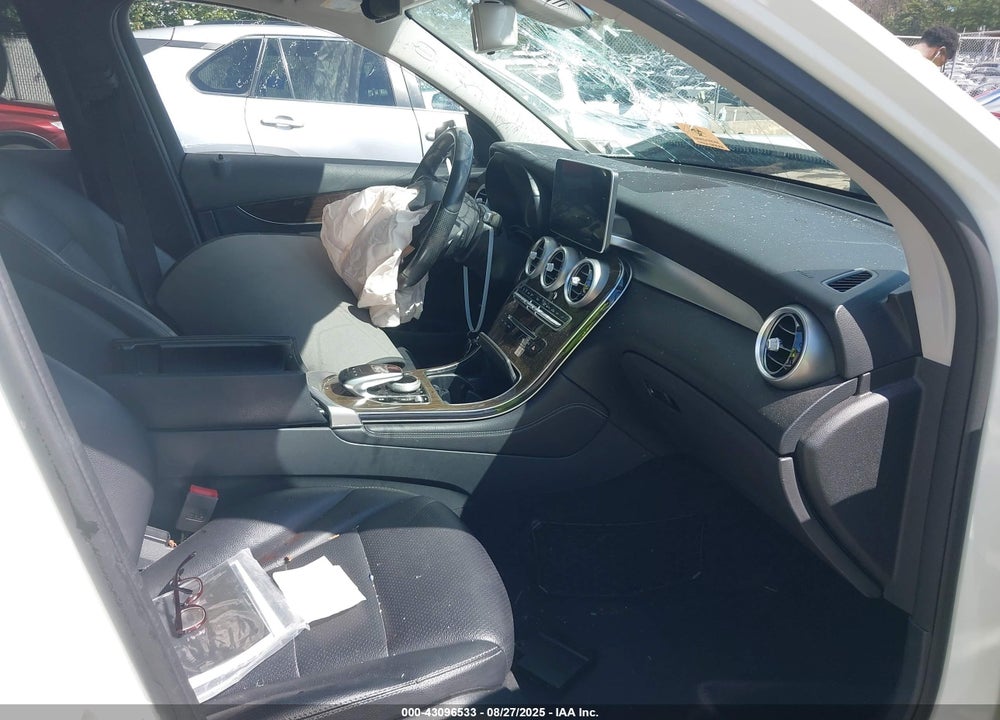 2016 MERCEDES-BENZ GLC CLASS VIN: WDC0G4KB9GF011954