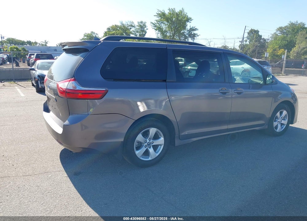 2019 TOYOTA SIENNA LE 8 PASSENGER VIN: 5TDKZ3DC3KS993465