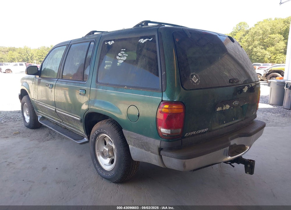 2000 FORD EXPLORER XLT VIN: 1FMZU63XXYUB66503
