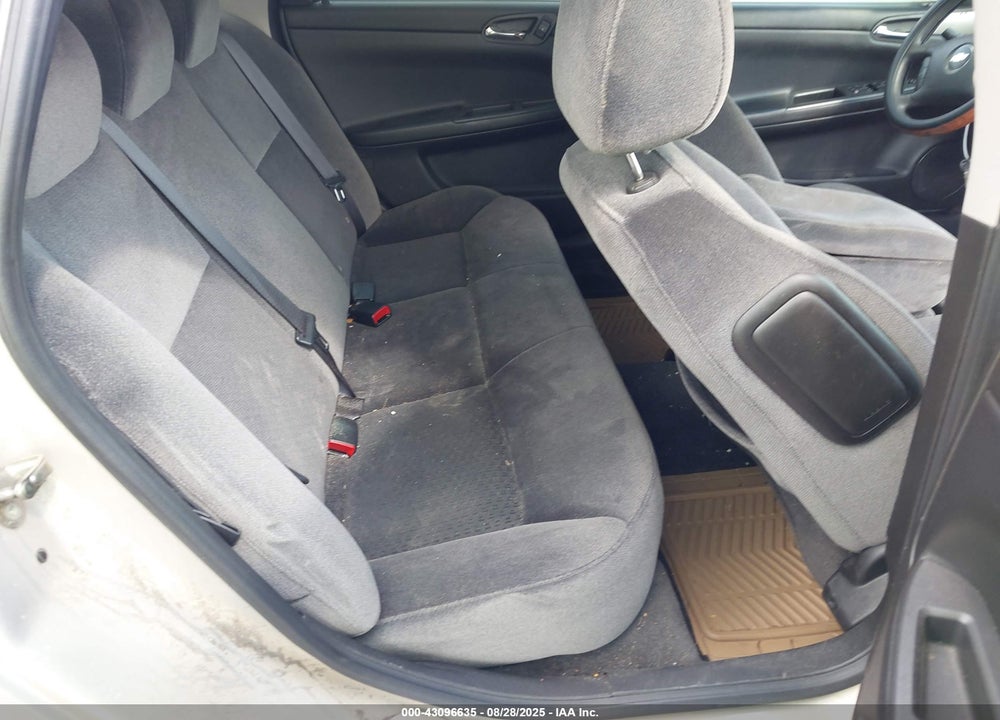 2010 CHEVROLET IMPALA VIN: 2G1WD5EM8A1202557