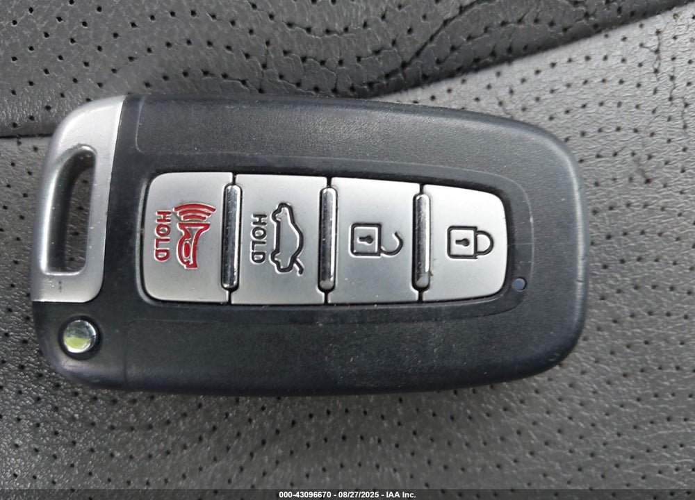 2013 HYUNDAI ELANTRA LIMITED VIN: 5NPDH4AE3DH171877