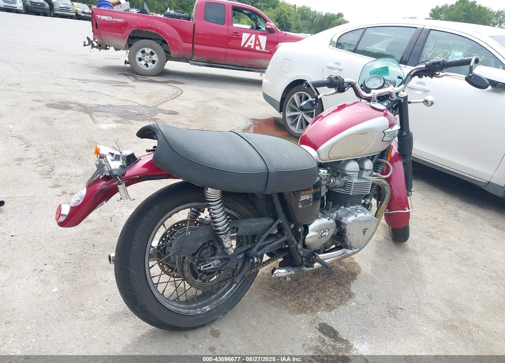 2002 TRIUMPH MOTORCYCLE BONNEVILLE VIN: SMT900HN82J139847