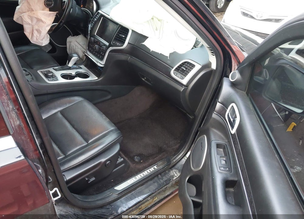 2018 JEEP GRAND CHEROKEE VIN: 1C4RJFJT6JC361331