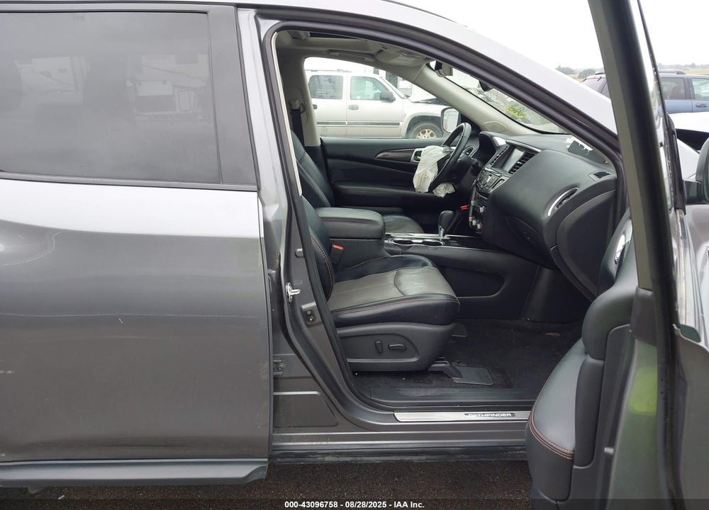 2019 NISSAN PATHFINDER VIN: 5N1DR2MNXKC642196