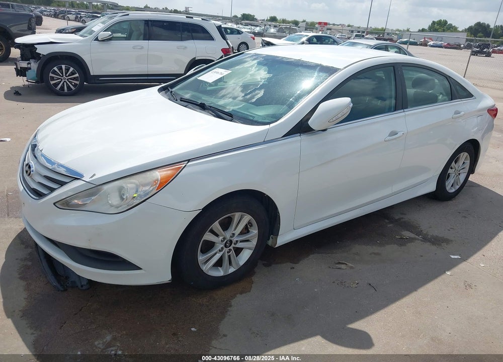 2014 HYUNDAI SONATA VIN: 5NPEB4AC9EH892470