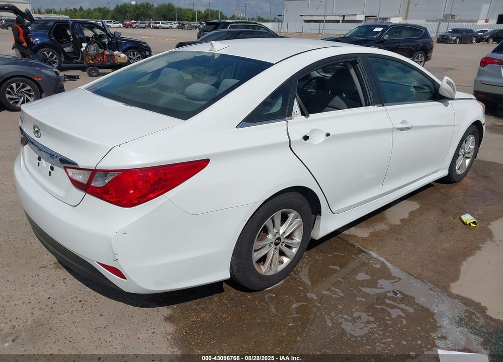 2014 HYUNDAI SONATA VIN: 5NPEB4AC9EH892470