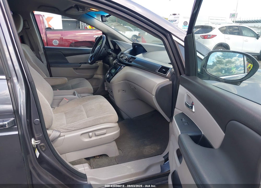 2016 HONDA ODYSSEY SE VIN: 5FNRL5H36GB081110