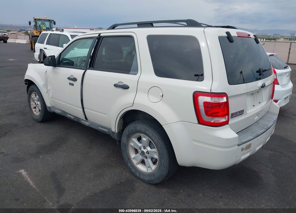 2010 FORD ESCAPE XLT VIN: 1FMCU9D73AKC96047