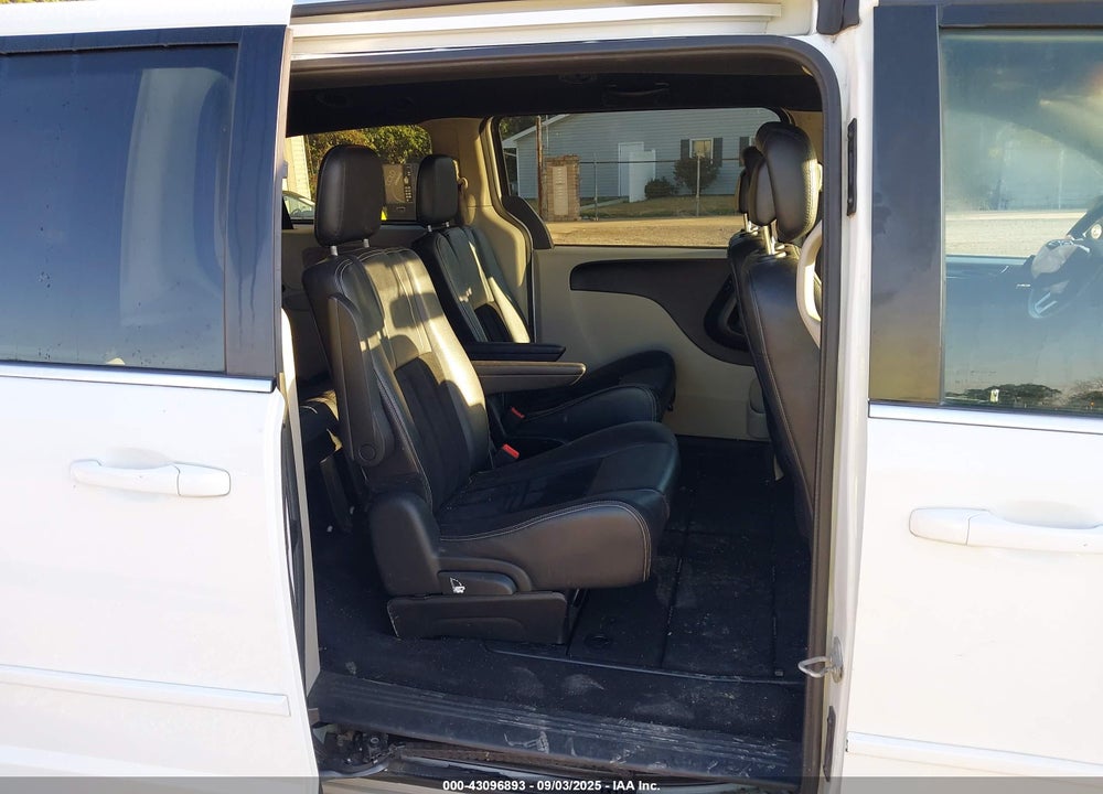 2017 DODGE GRAND CARAVAN SXT VIN: 2C4RDGCG1HR801910