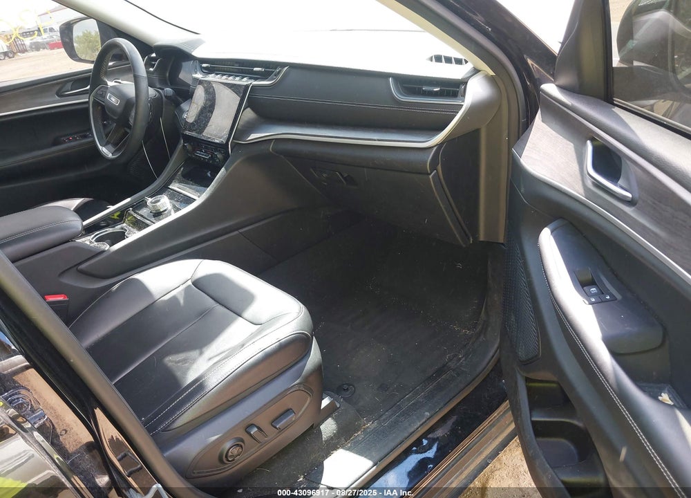 2023 JEEP GRAND CHEROKEE L VIN: 1C4RJKBG1P8816835