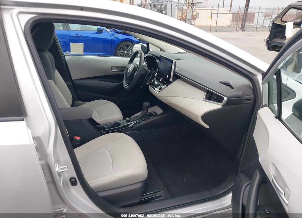 2020 TOYOTA COROLLA LE VIN: 5YFEPRAE7LP113339