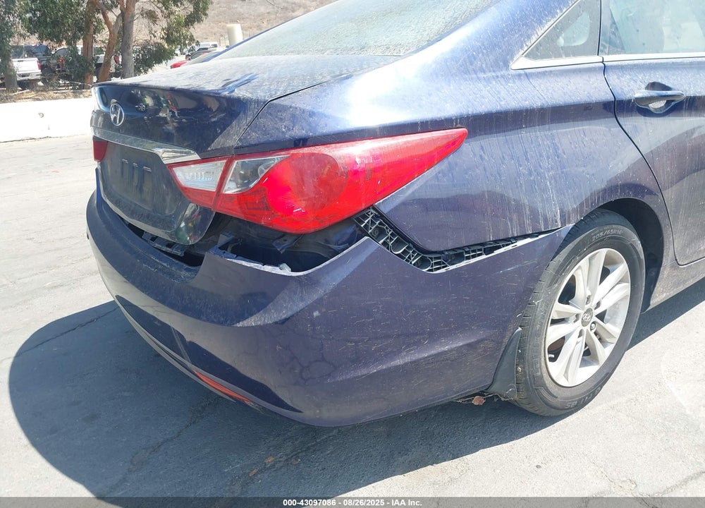 2013 HYUNDAI SONATA VIN: 5NPEB4AC0DH689840