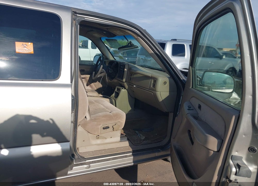 2002 CHEVROLET SILVERADO 1500 LS VIN: 2GCEK19T521225539