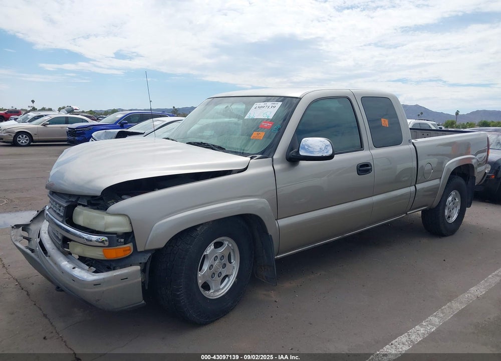 2002 CHEVROLET SILVERADO 1500 LS VIN: 2GCEK19T521225539
