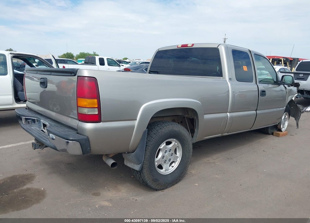 2002 CHEVROLET SILVERADO 1500 LS VIN: 2GCEK19T521225539