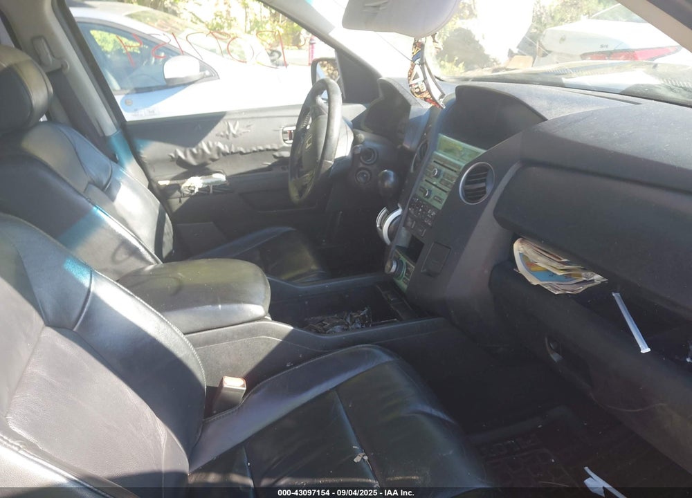 2011 HONDA PILOT VIN: 5FNYF4H99BB025494