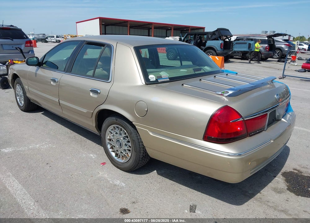2000 MERCURY GRAND MARQUIS GS VIN: 2MEFM74W7YX713141