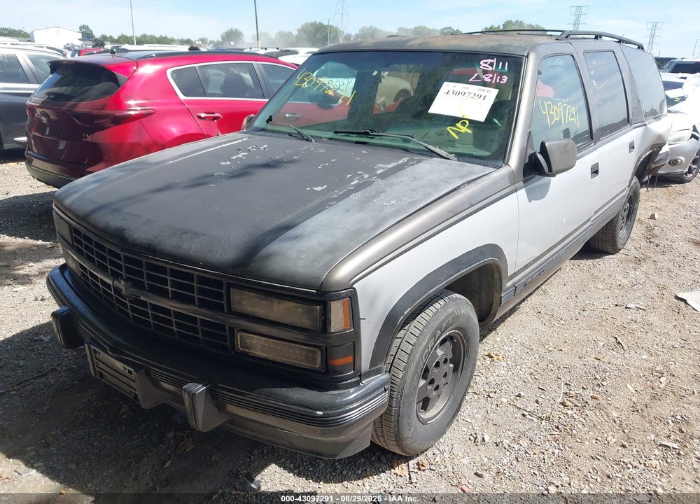 1993 CHEVROLET SUBURBAN C1500 VIN: 1GNEC16K6PJ375804