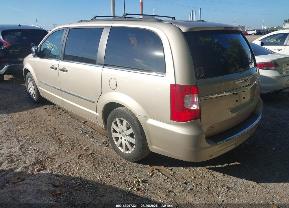 2012 CHRYSLER TOWN & COUNTRY VIN: 2C4RC1CG1CR267400