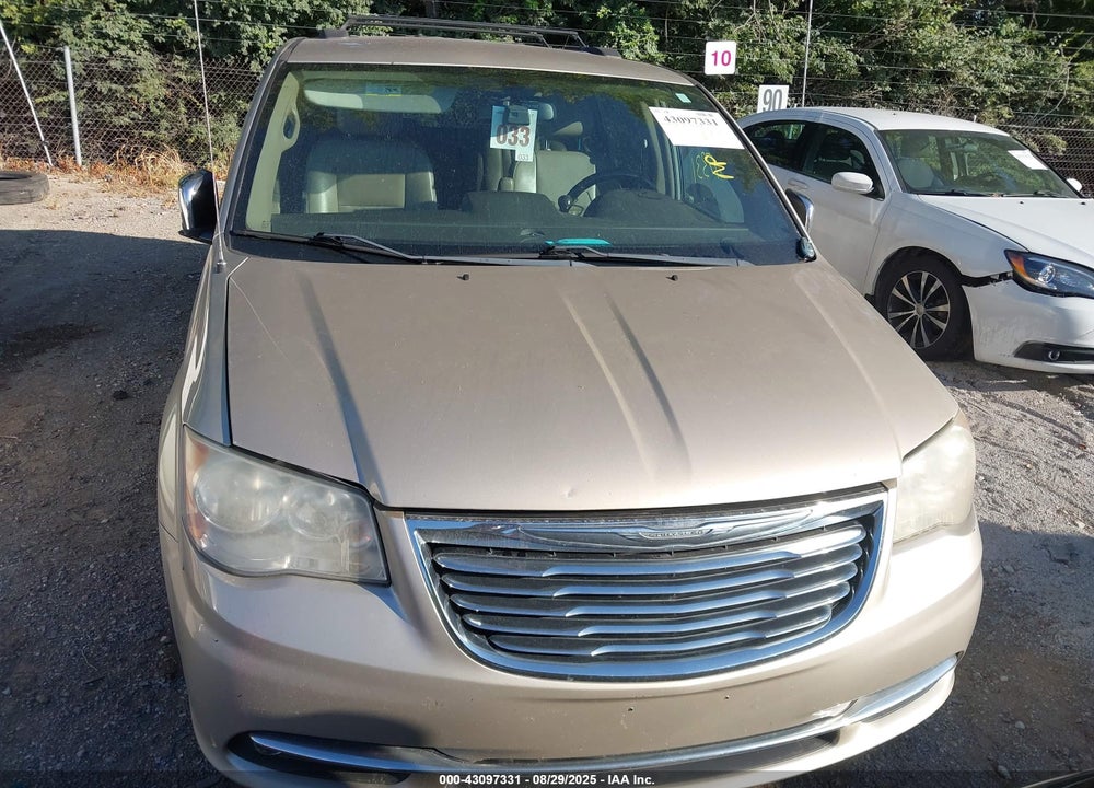 2012 CHRYSLER TOWN & COUNTRY VIN: 2C4RC1CG1CR267400