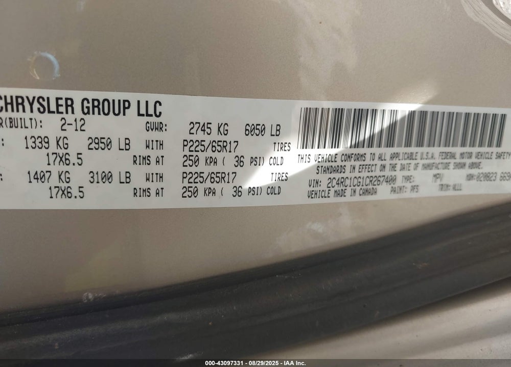 2012 CHRYSLER TOWN & COUNTRY VIN: 2C4RC1CG1CR267400
