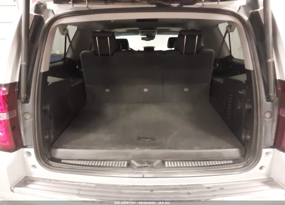 2020 CHEVROLET SUBURBAN VIN: 1GNSKJKC1LR160959
