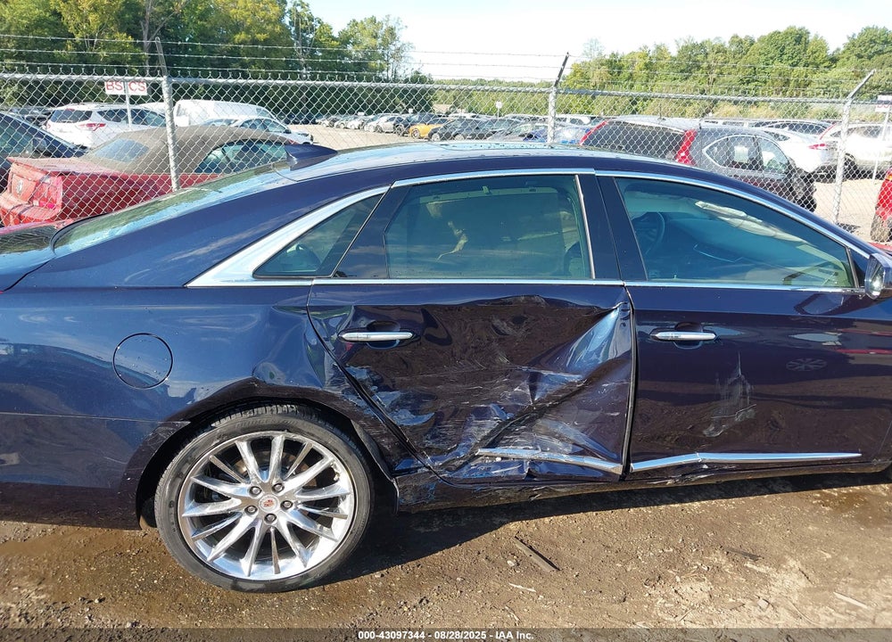 2015 CADILLAC XTS PLATINUM VIN: 2G61S5S32F9143892