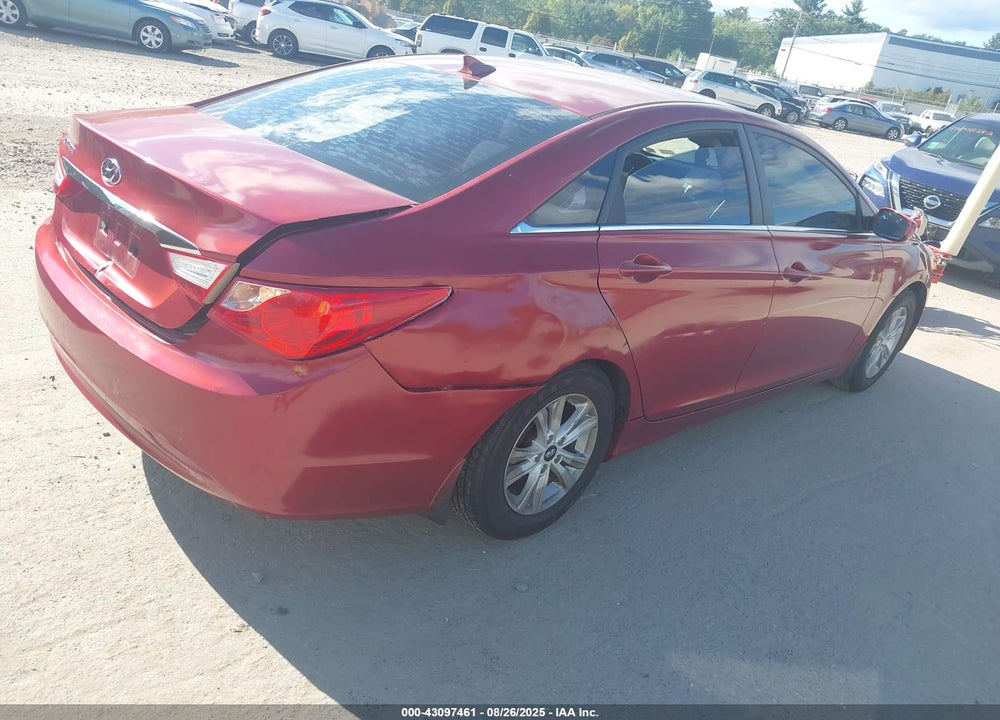 2013 HYUNDAI SONATA VIN: 5NPEB4AC2DH650313