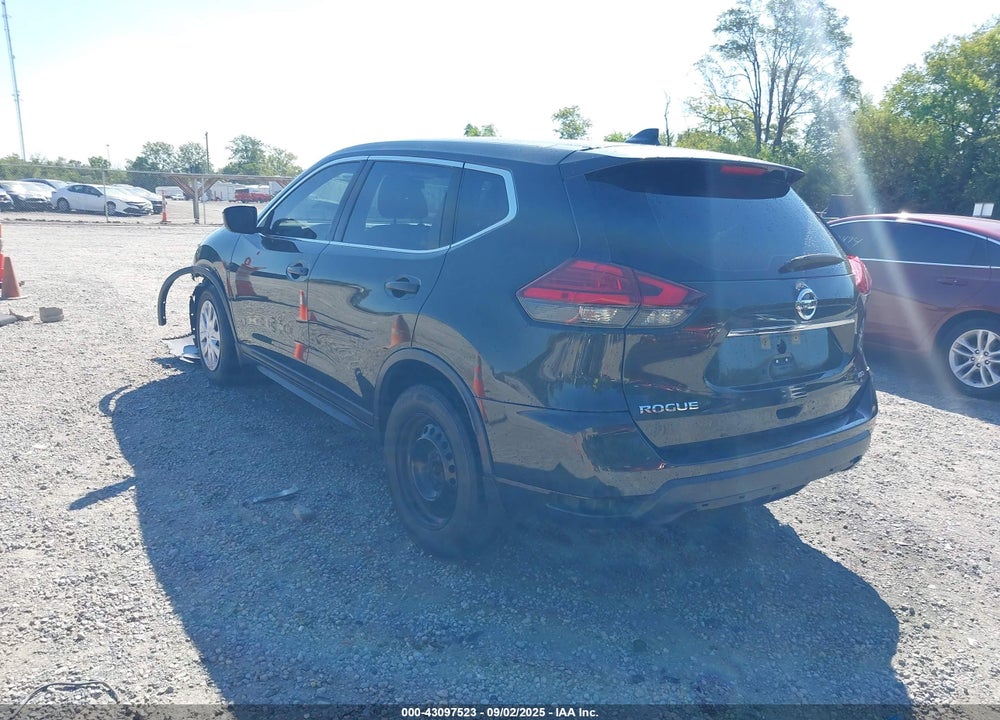 2017 NISSAN ROGUE VIN: KNMAT2MV8HP500665