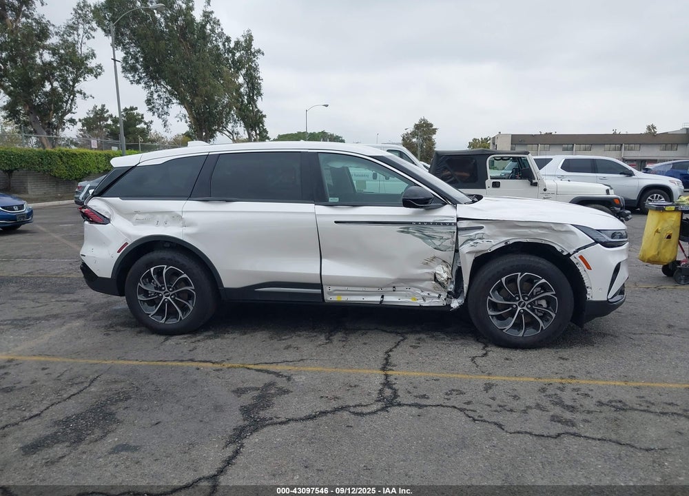 2024 LINCOLN NAUTILUS VIN: 5LMPJ8JA6RJ876637