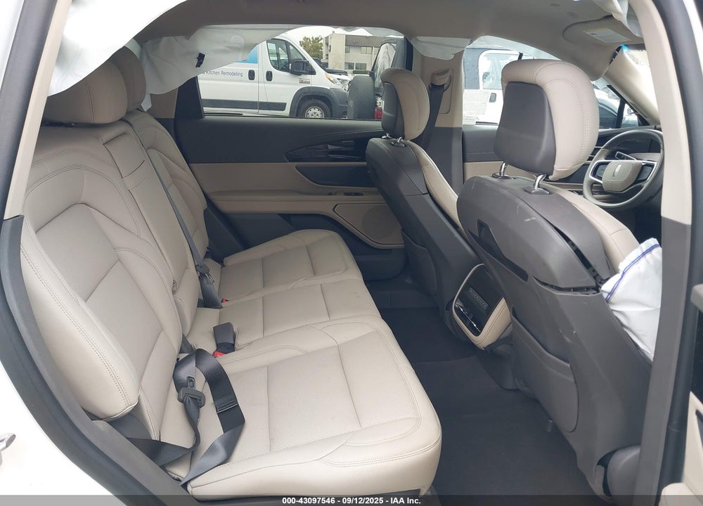 2024 LINCOLN NAUTILUS VIN: 5LMPJ8JA6RJ876637
