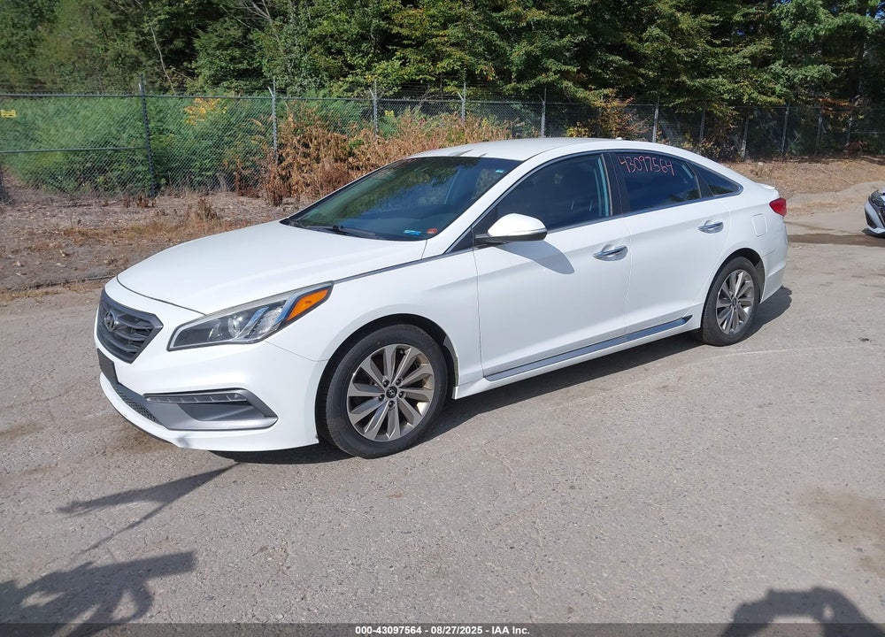 2015 HYUNDAI SONATA VIN: 5NPE34AF3FH256488