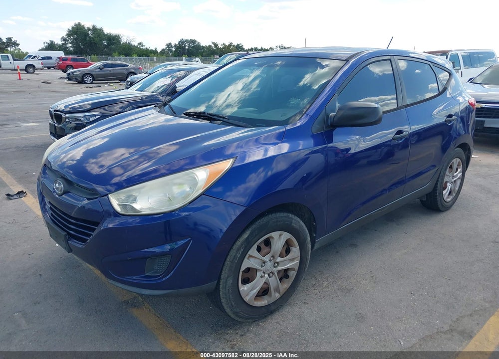 2011 HYUNDAI TUCSON GL VIN: KM8JT3AB4BU192723
