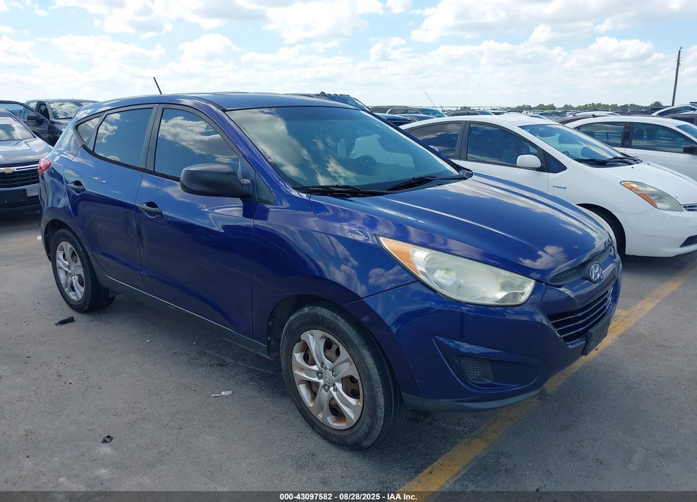 2011 HYUNDAI TUCSON GL VIN: KM8JT3AB4BU192723