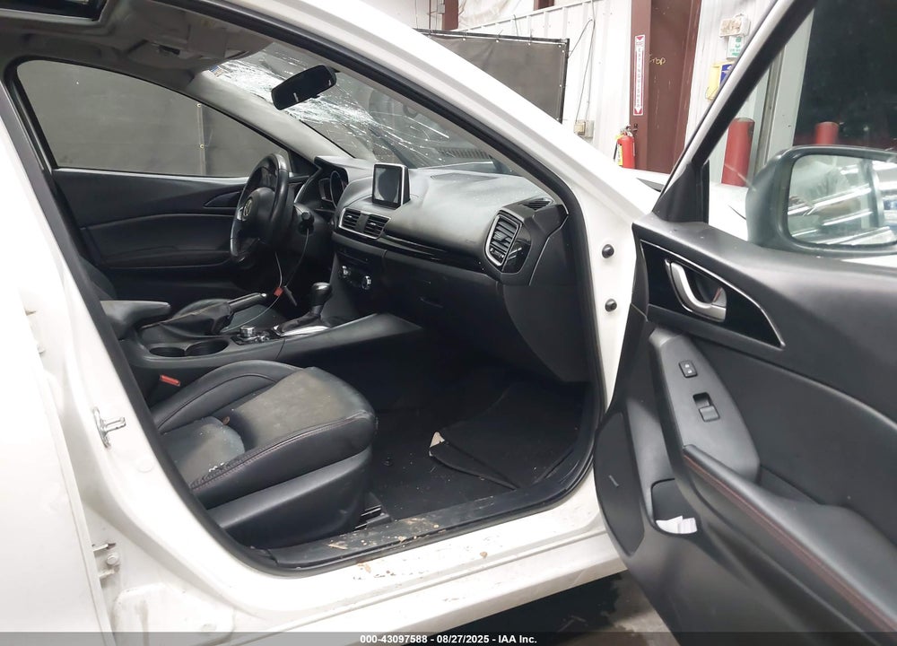 2015 MAZDA 3 VIN: 3MZBM1W71FM150158