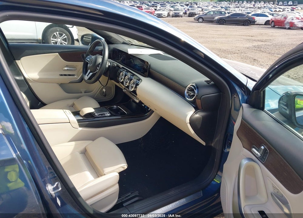 2020 MERCEDES-BENZ A-CLASS VIN: W1K3G4EB1LW045739