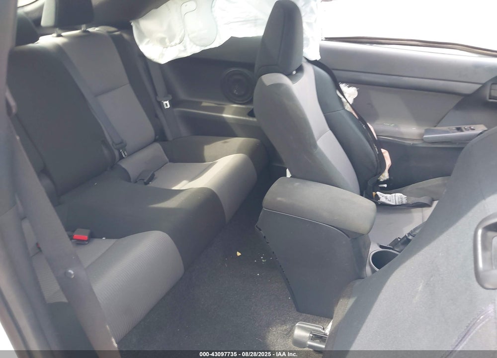 2014 SCION TC VIN: JTKJF5C72E3084524