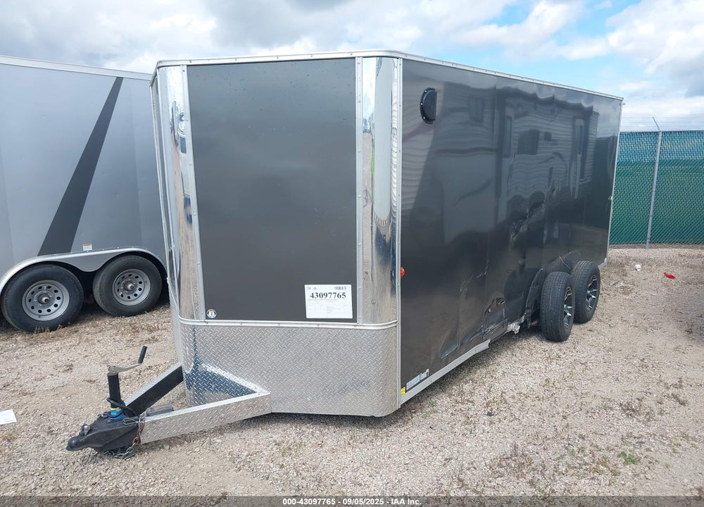 2019 R AND M ENCLOSED TRAILER VIN: 55ZR1EB27L1004103