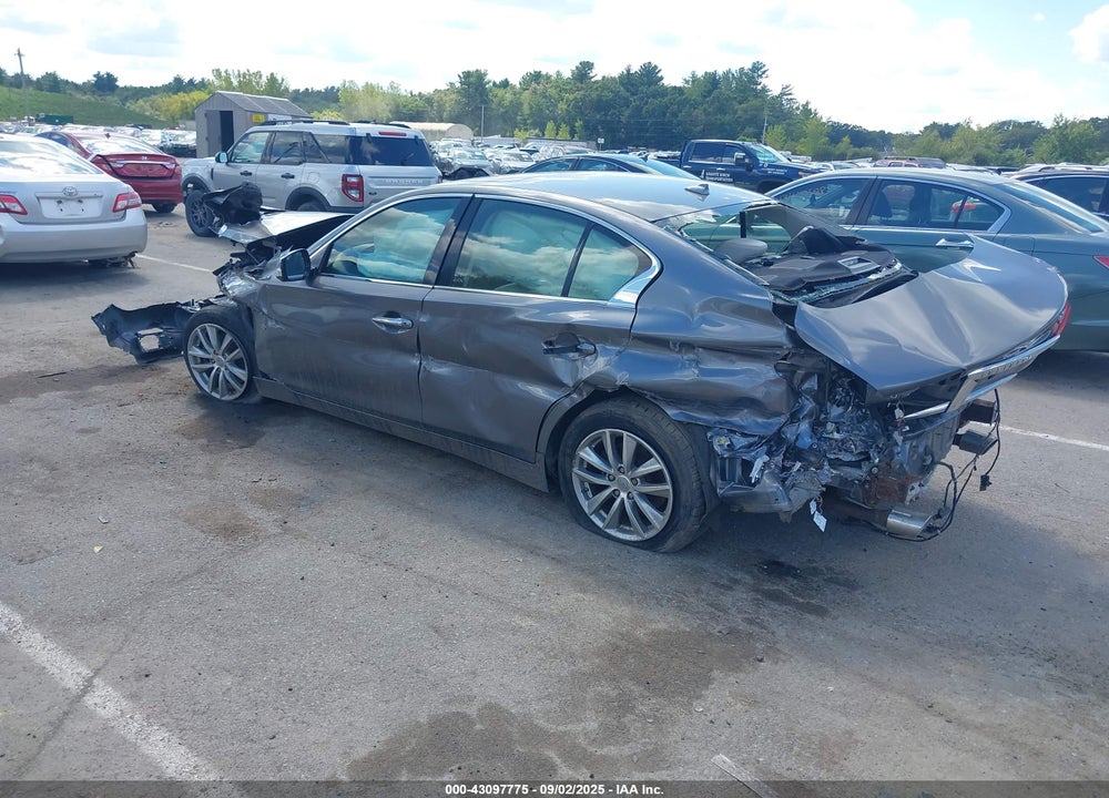 2015 INFINITI Q50 VIN: JN1BV7AR7FM399672