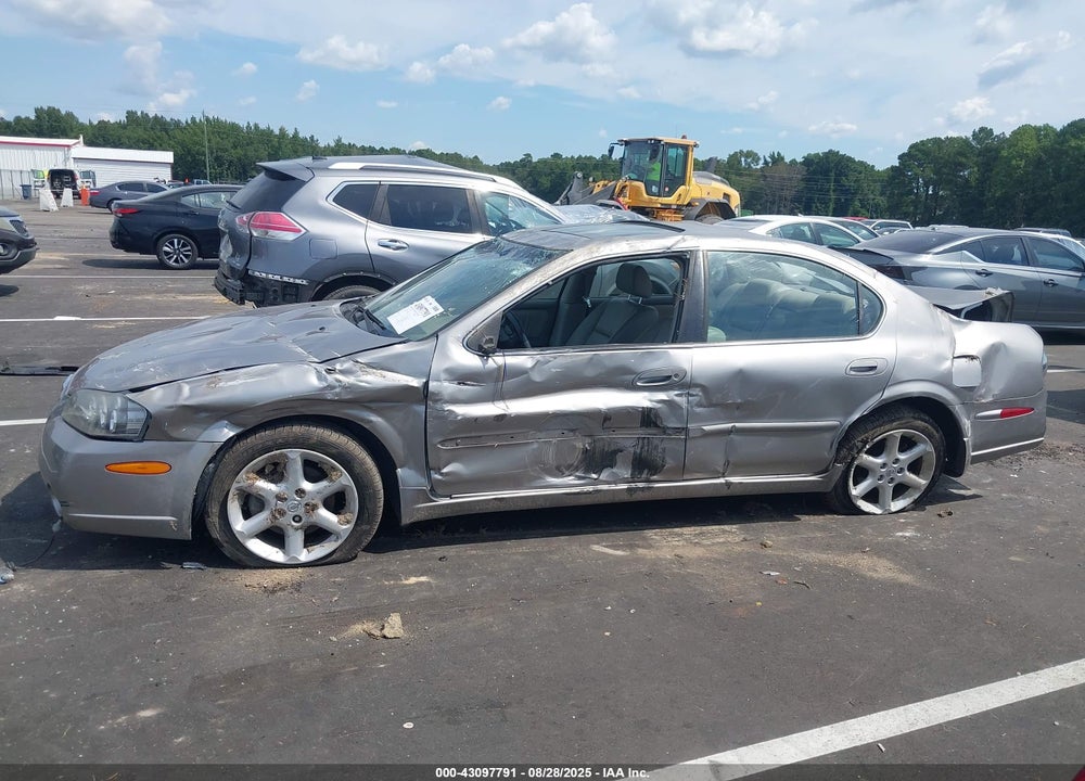 2002 NISSAN MAXIMA SE VIN: JN1DA31A82T000288