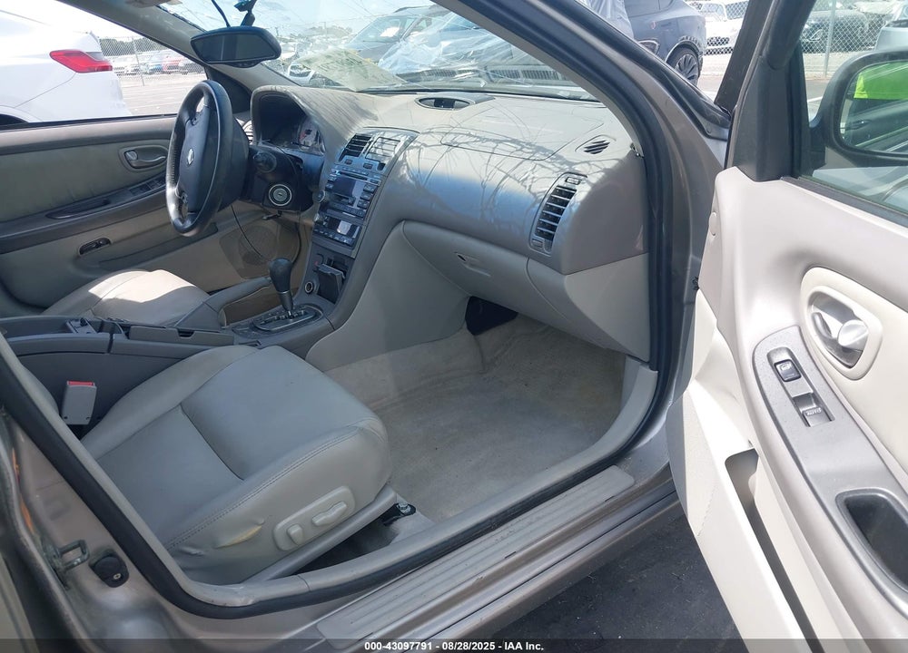2002 NISSAN MAXIMA SE VIN: JN1DA31A82T000288
