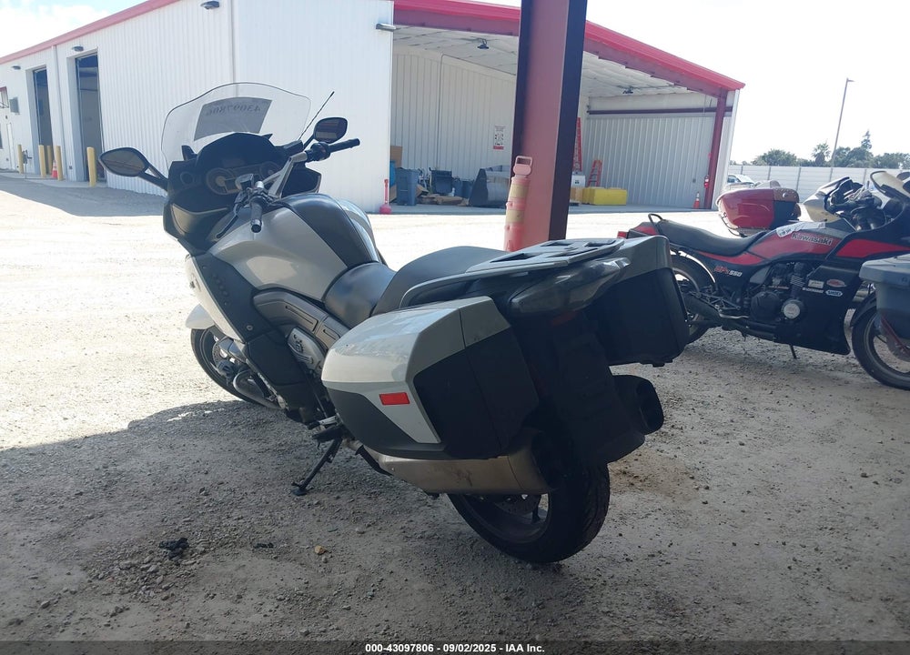 2012 BMW K1600 VIN: WB1061106CZX80277