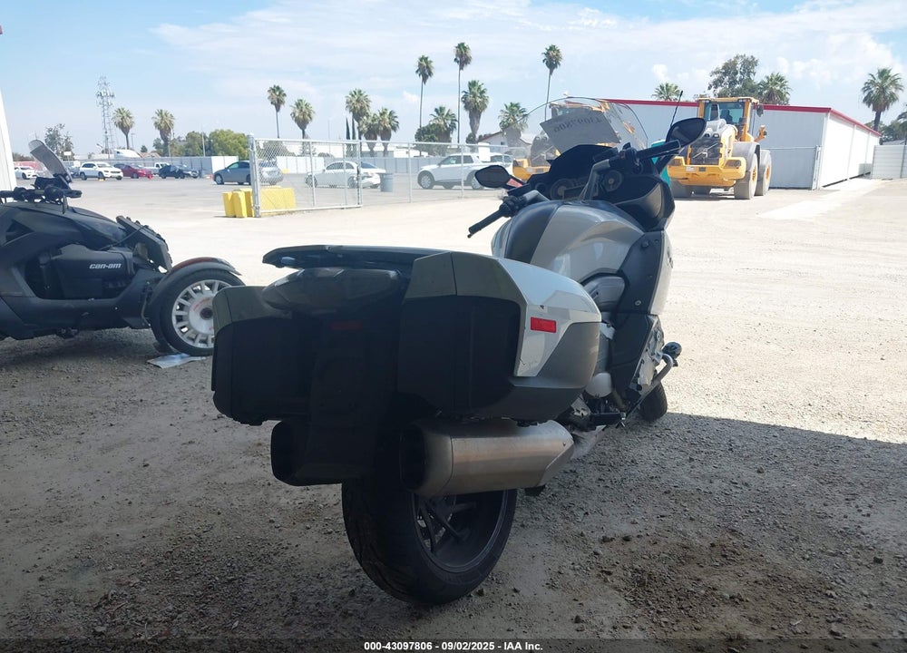 2012 BMW K1600 VIN: WB1061106CZX80277