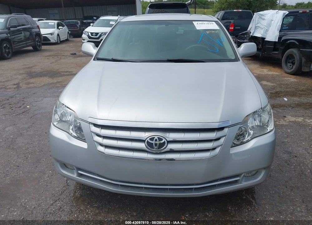 2005 TOYOTA AVALON XLS VIN: 4T1BK36B05U029703