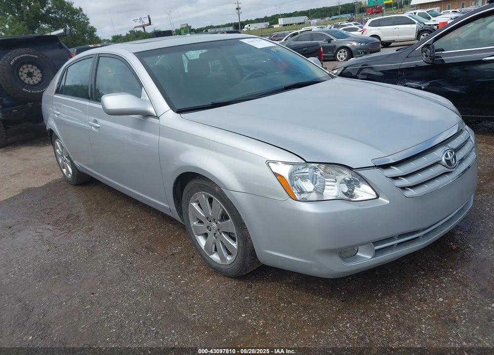 2005 TOYOTA AVALON XLS VIN: 4T1BK36B05U029703