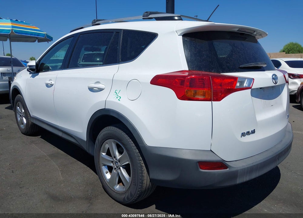 2015 TOYOTA RAV4 XLE VIN: 2T3WFREV5FW171090