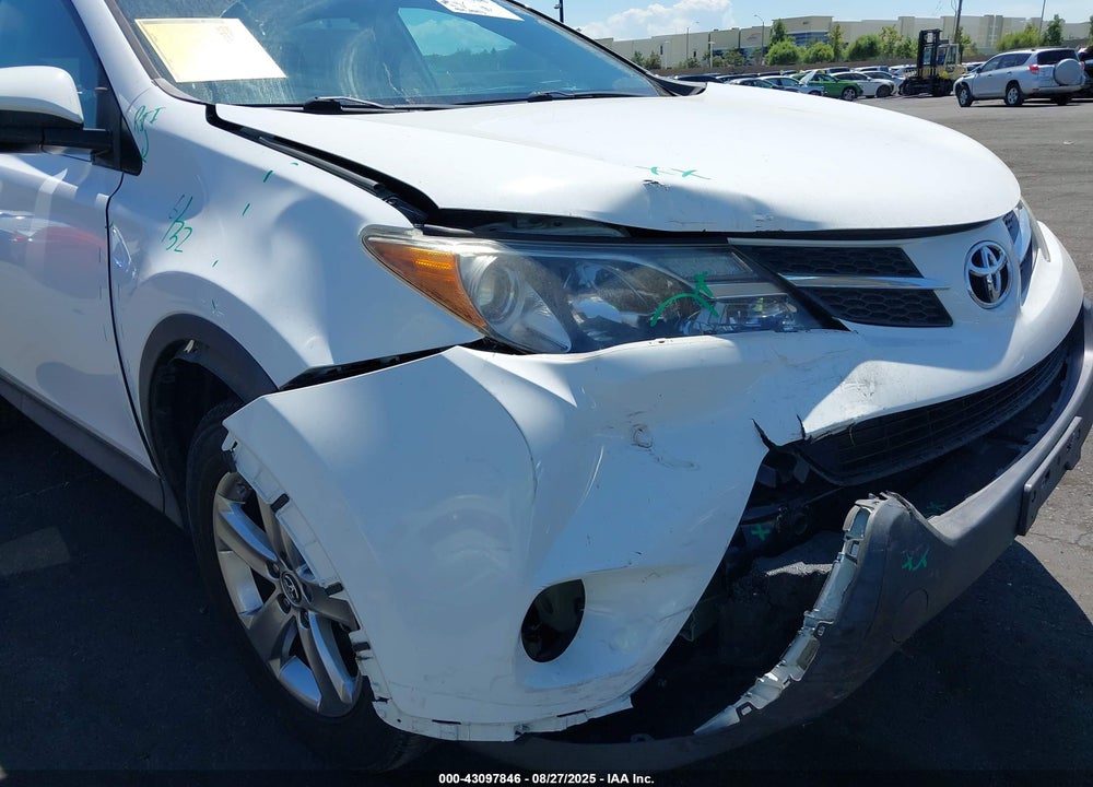 2015 TOYOTA RAV4 XLE VIN: 2T3WFREV5FW171090