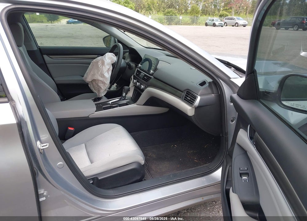2018 HONDA ACCORD VIN: 1HGCV1F18JA251575