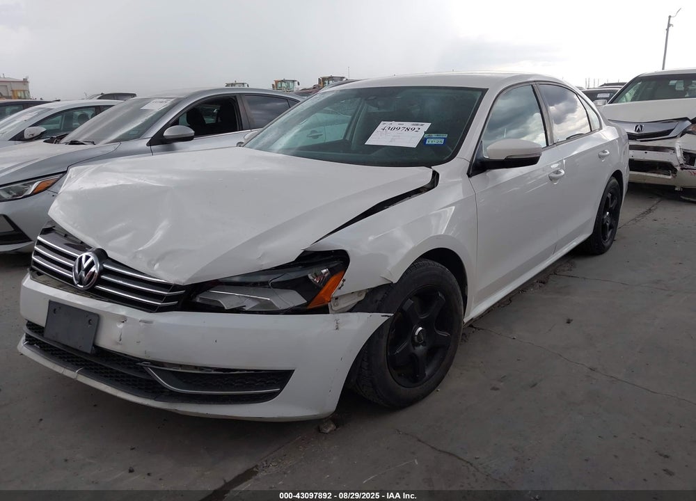 2014 VOLKSWAGEN PASSAT VIN: 1VWAH7A35EC021220